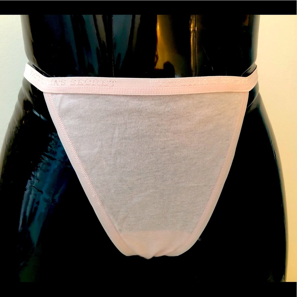 NWT VTG Victoria’s Secret Cotton V-String - M